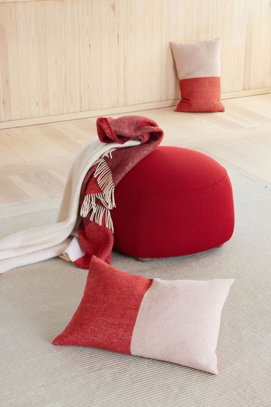 Echo throw blanket 130X170 red/ Northern