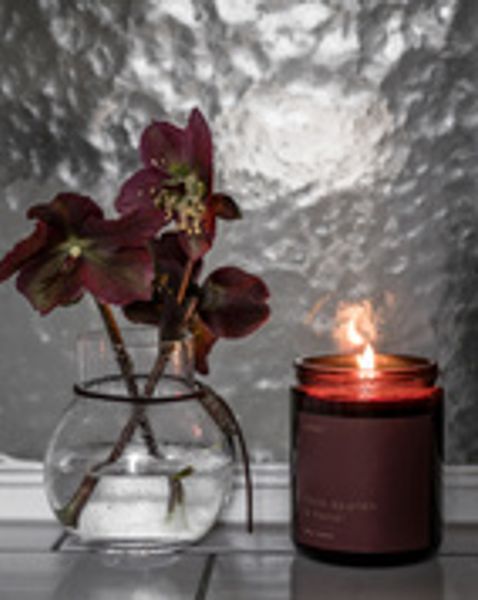 Hovedbilde Doftljus Röda äpplen/kanel d7,2 röd/ Ernst